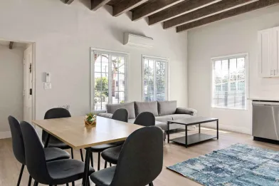 Bright private room in Los Angeles