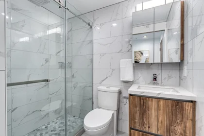 Monolocale in residence in Barclay St, Vancouver, BC V6E 1H1, Canada, immagine 32 di 38