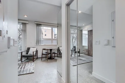 Monolocale in residence in Barclay St, Vancouver, BC V6E 1H1, Canada, immagine 37 di 38