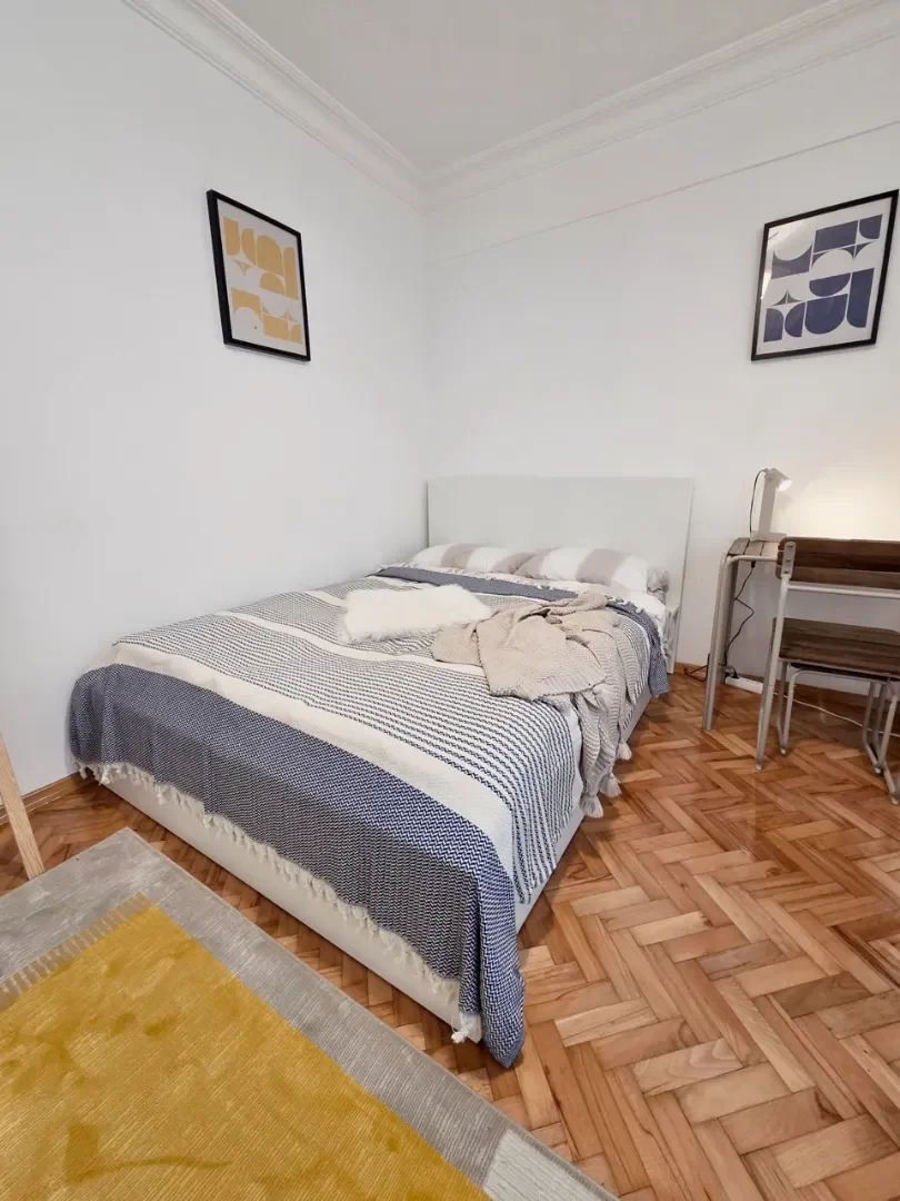 Chambre à louer dans un appartement d'étudiant à , entièrement meublée