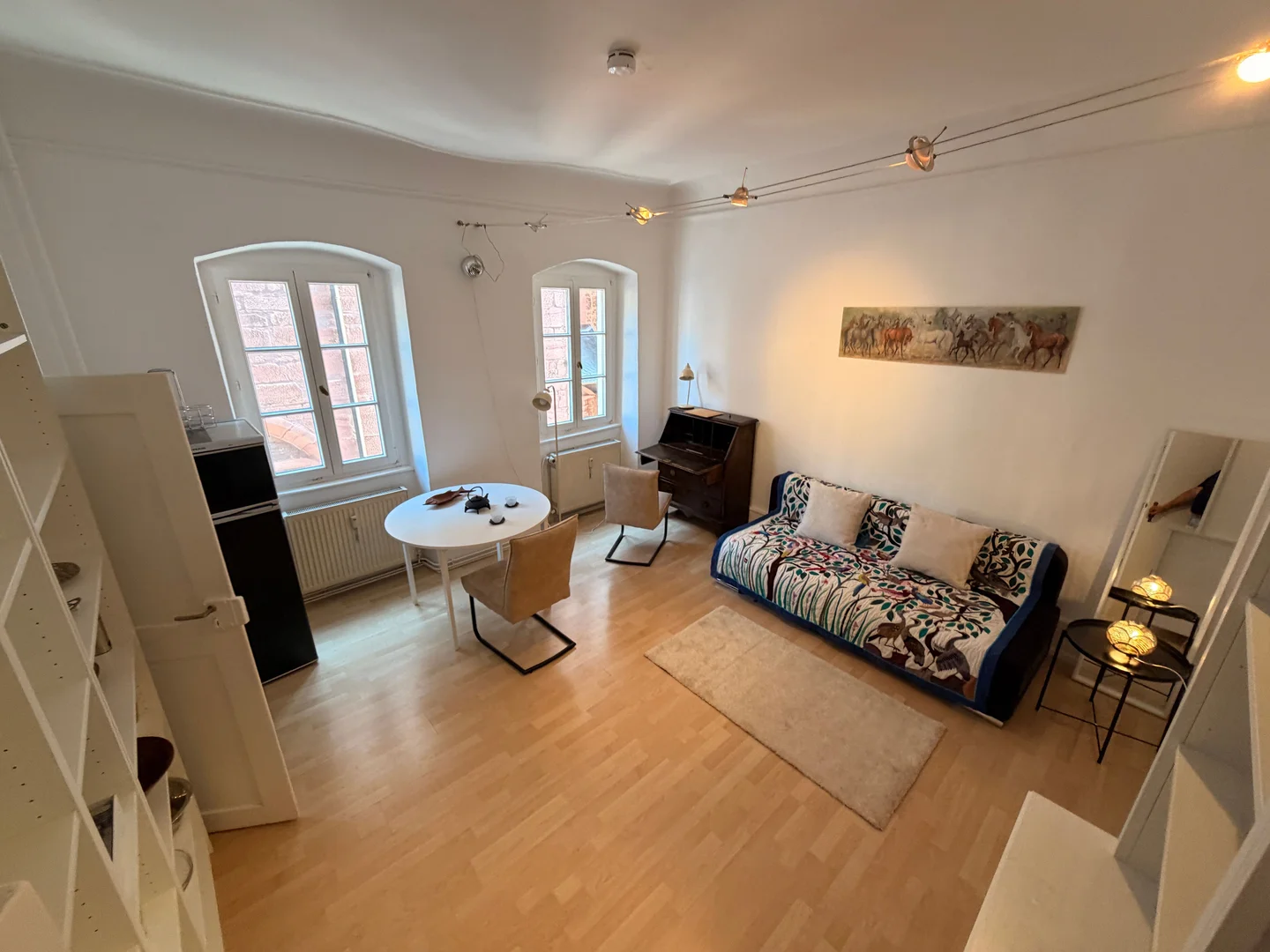 Student-friendly room in  with modern amenities