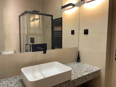 Entire apartment at Rua do Telhal aos Olivais, image 23 of 28