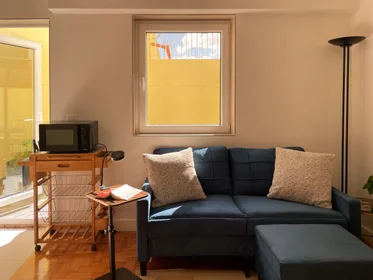 Entire apartment at Rua do Telhal aos Olivais, image 5 of 28