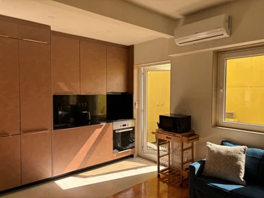 Entire apartment at Rua do Telhal aos Olivais, image 6 of 28