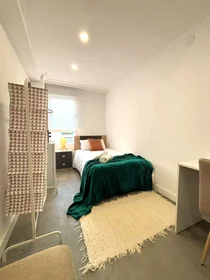 Stanza privata in Avenida de Fuenlabrada, , immagine 1 di 10