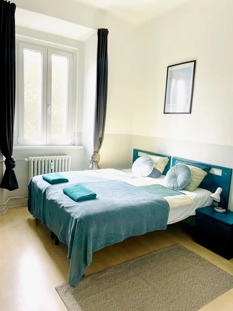 Habitación estudiantil económica con ubicación conveniente en