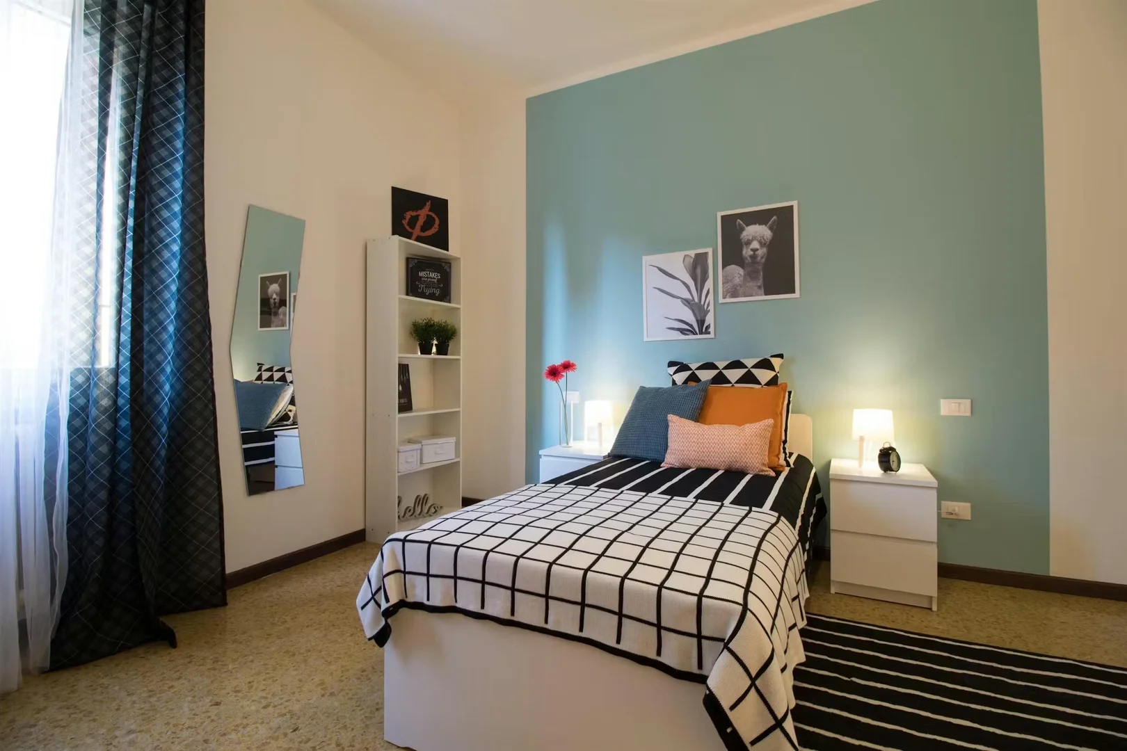 Stanza per studenti luminosa e ariosa con facile accesso all'università a 