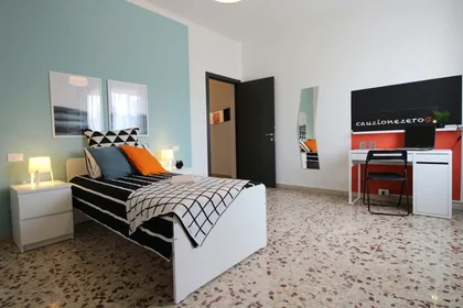Chambre privée à Viale del Piave, , image 1 de 10