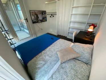 Toronto de çift kişilik yataklı kiralık oda