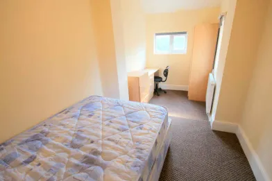 Accommodation with 3 bedrooms in Durham