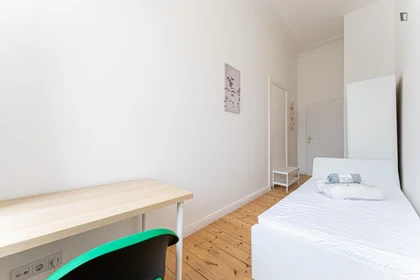 Habitación privada en Wisbyer Strasse, imagen 1 de 10