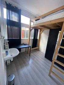 Private room at Groningerstraatweg, image 1 of 9