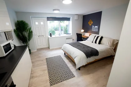 Chambre privée en résidence à Faraday Rd, Lenton, Nottingham NG7 2DU, United Kingdom, image 6 de 36