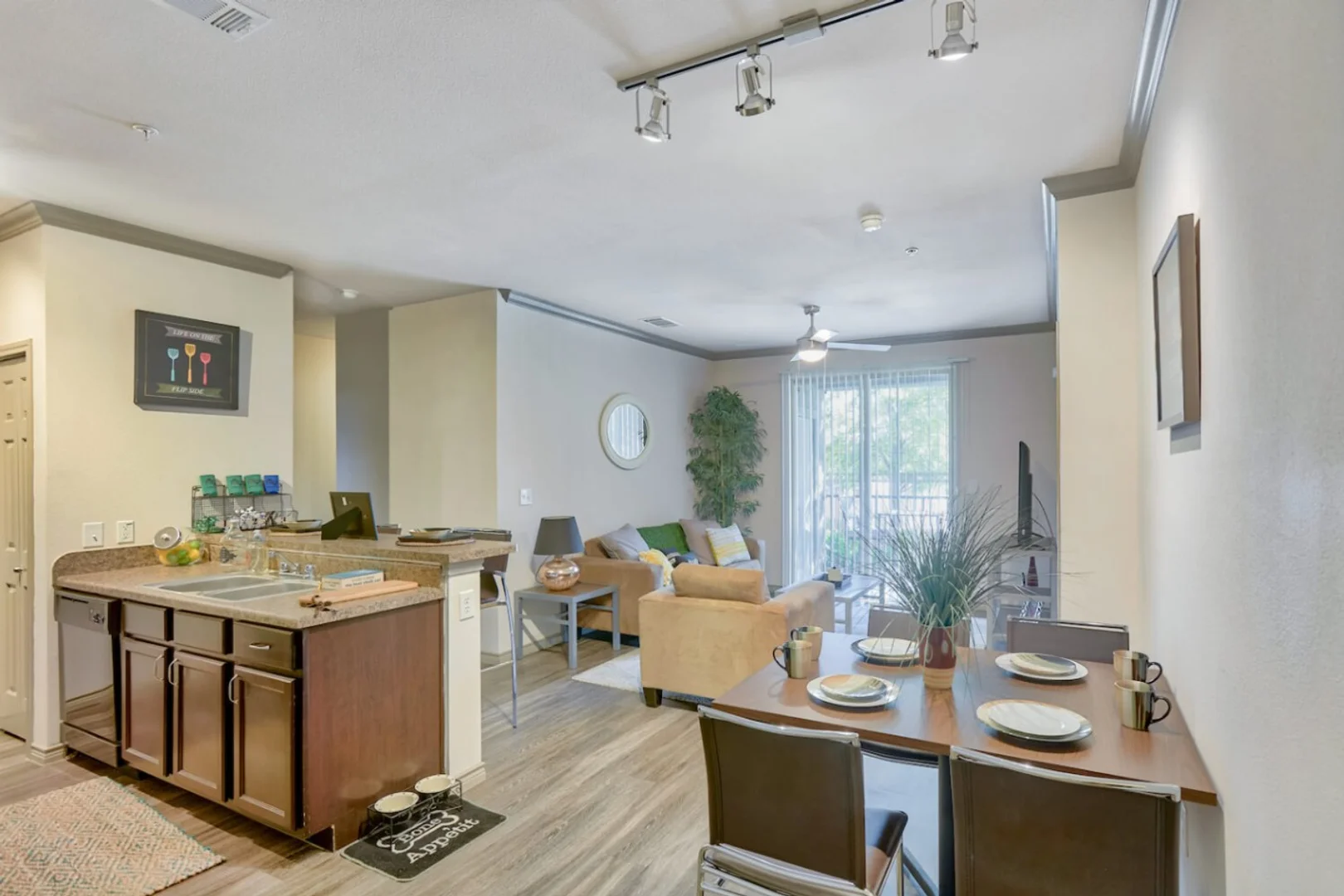 201 Inman St Denton, TX 76205