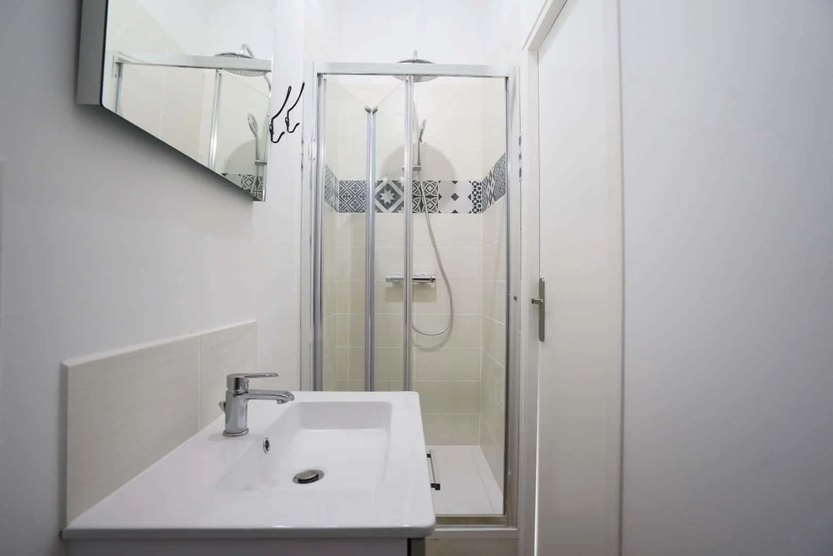 Budget-friendly student room close to campus in 