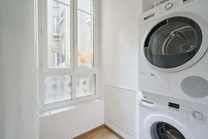 Privatzimmer in der 9 Rue St-Pierre-les-Dames, 51100 Reims, France, bild 12 von 15
