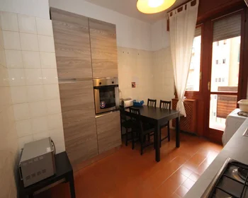Prywatny pokój Via Sebastiano Veniero, obraz 2 28