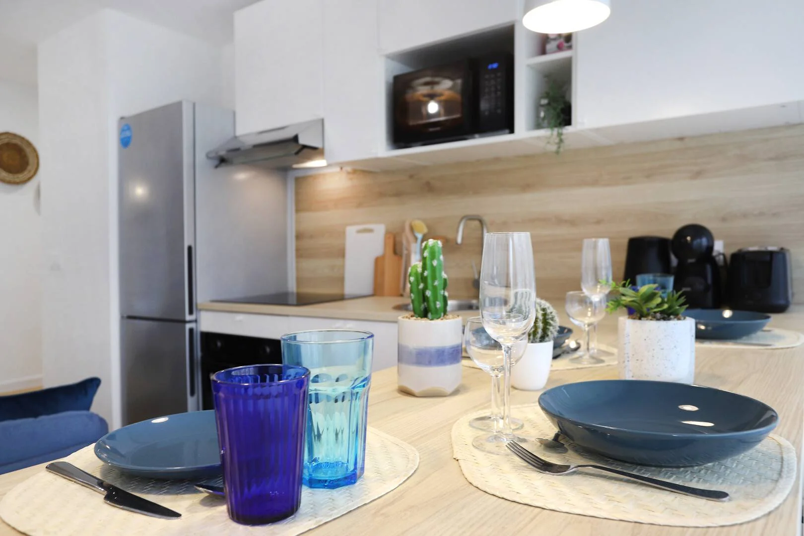 Habitación estudiantil amplia y cómoda en 