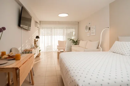 Apartamento inteiro em Mpiri, imagem 4 de 22