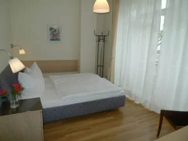 Entire fully furnished flat in Dresden