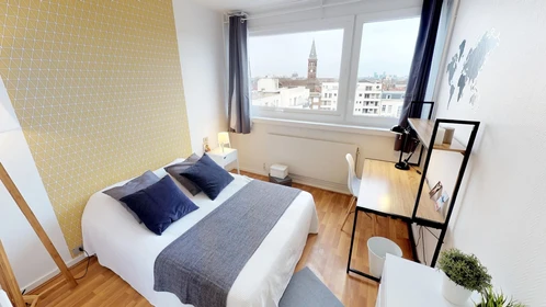 Helles Privatzimmer in Lille