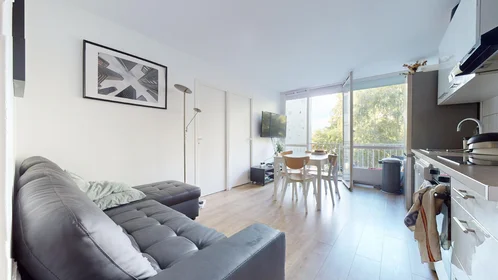 Özel oda konumu 7 Rue Des Châteaux Bruloir, 1 10 görüntüsü