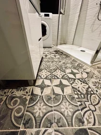 Chambre privée à Rua Guerra Junqueiro, image 17 de 38