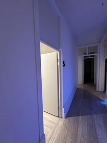 Chambre privée à Rua Guerra Junqueiro, image 28 de 38