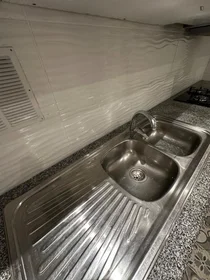 Chambre privée à Rua Guerra Junqueiro, image 6 de 38