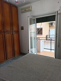 Stanza privata in Via Giulio Salvadori, immagine 1 di 10