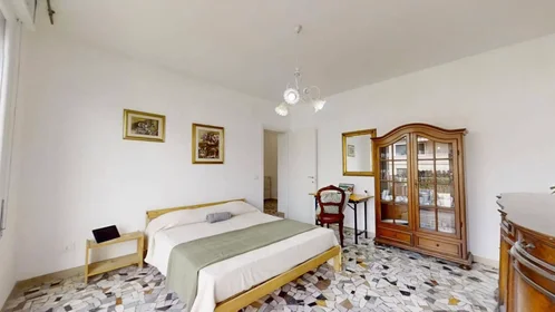Quarto privado em Via Buie, , imagem 1 de 10