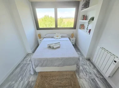 Dairenin tamamı konumu Avenida España, , 9 10 görüntüsü