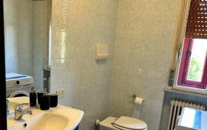 Entire apartment at Via Gattamelata, image 9 of 10