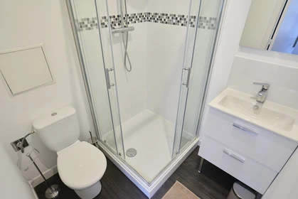Privatzimmer in der 13 rue de cottenchy, bild 32 von 33