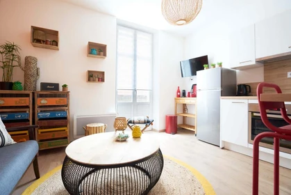 Habitación privada en 24 Rue Pierre de Sivry, 54000 Nancy, France, imagen 9 de 15