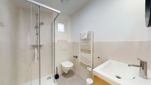 Özel oda konumu 12 rue Mot, Fontenay - sous - Bois Fontenay-sous-Bois 94120 FR, 1 22 görüntüsü
