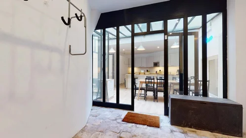 Özel oda konumu 12 rue Mot, Fontenay - sous - Bois Fontenay-sous-Bois 94120 FR, 6 22 görüntüsü