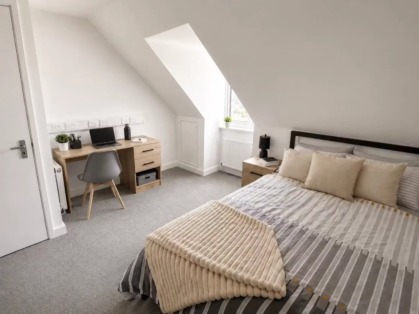 Studentenfreundliches Zimmer in mit modernen Annehmlichkeiten
