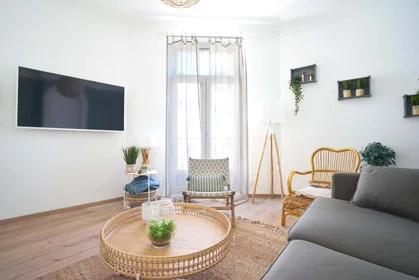 Chambre privée à 65 Rue de la Commanderie, 54000 Nancy, France, image 11 de 15