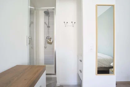 Chambre privée à 65 Rue de la Commanderie, 54000 Nancy, France, image 6 de 15