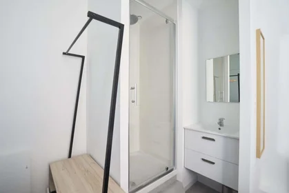 Chambre privée à 65 Rue de la Commanderie, 54000 Nancy, France, image 7 de 15