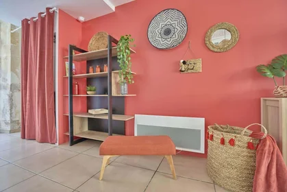 Quarto privado em 64 Rue Gambetta, 51100 Reims, France, imagem 13 de 38
