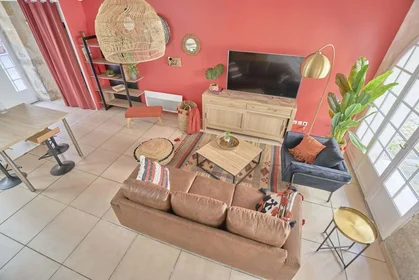 Quarto privado em 64 Rue Gambetta, 51100 Reims, France, imagem 27 de 38