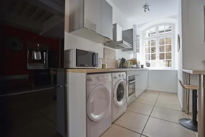 Quarto privado em 64 Rue Gambetta, 51100 Reims, France, imagem 34 de 38