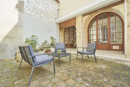 Quarto privado em 64 Rue Gambetta, 51100 Reims, France, imagem 27 de 28