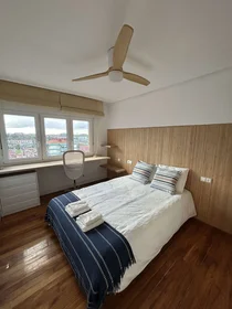 Privatzimmer in der Montevideo Etorbidea, bild 1 von 10
