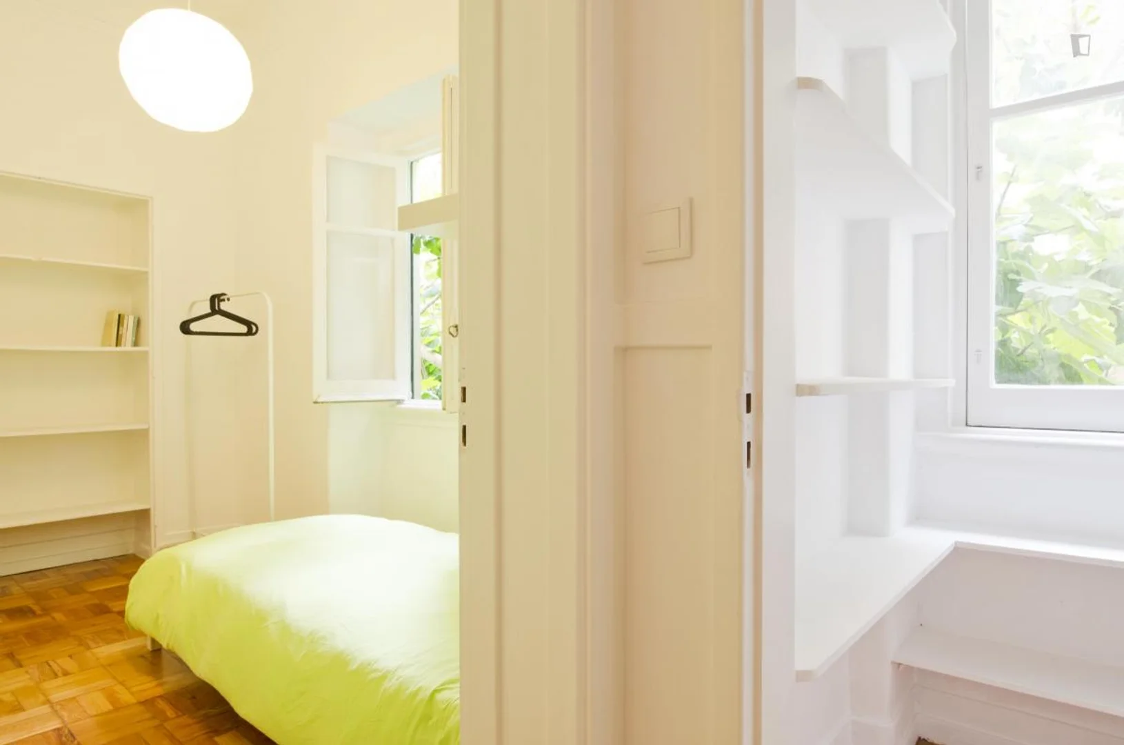 Funktionelles Studentenzimmer perfekt zum Studieren in 