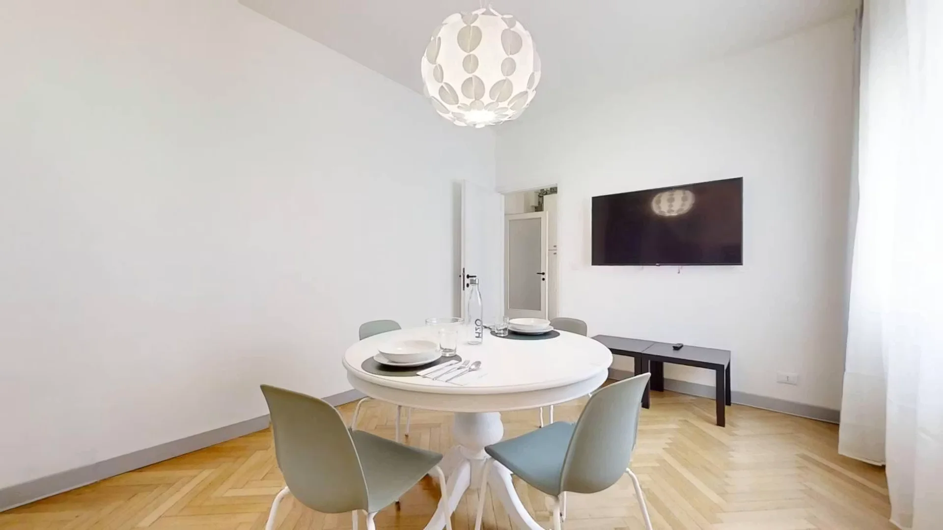 Komfortables und geräumiges Studentenzimmer in 