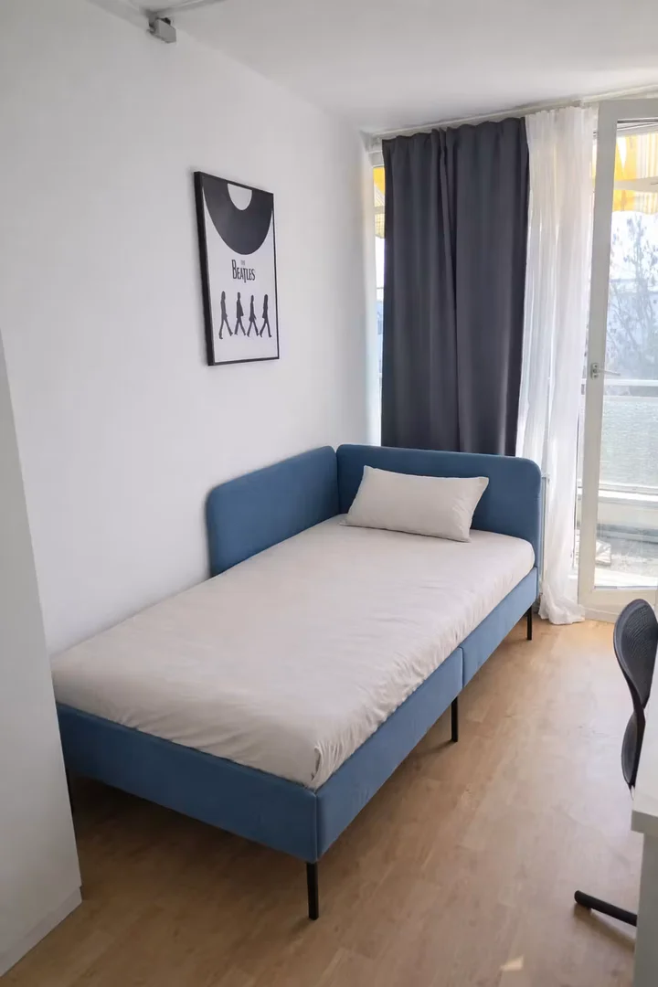 Komfortables und geräumiges Studentenzimmer in