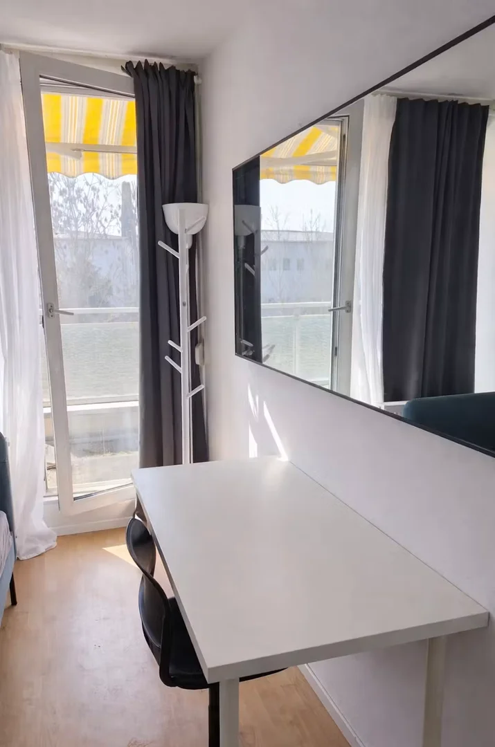 Preisgünstiges Studentenzimmer in günstiger Lage in